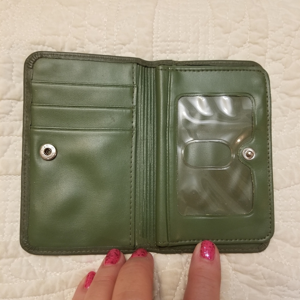 BUXTON vintage Green Velvet Touch Cowhide Leather Card Holder Snap closure - Picture 4 of 4